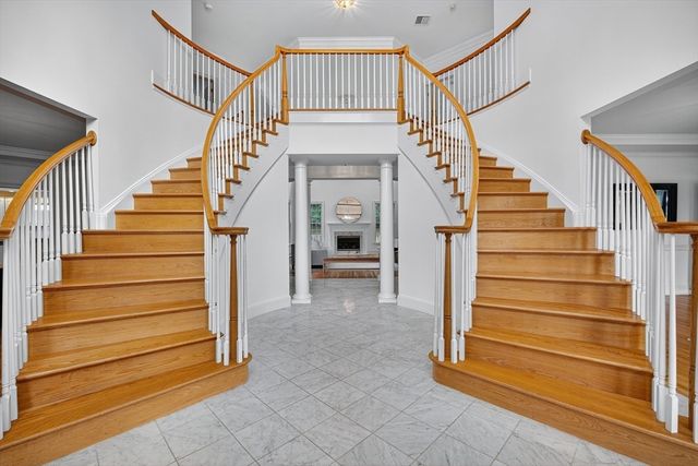 4 Summit Way, Hopkinton, MA 01748