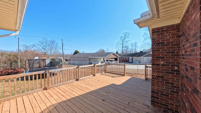 161 Shady Grove Rd Road, Cowpens, SC 29330