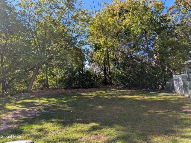 2247 5th Avenue, Troy, NY 12180