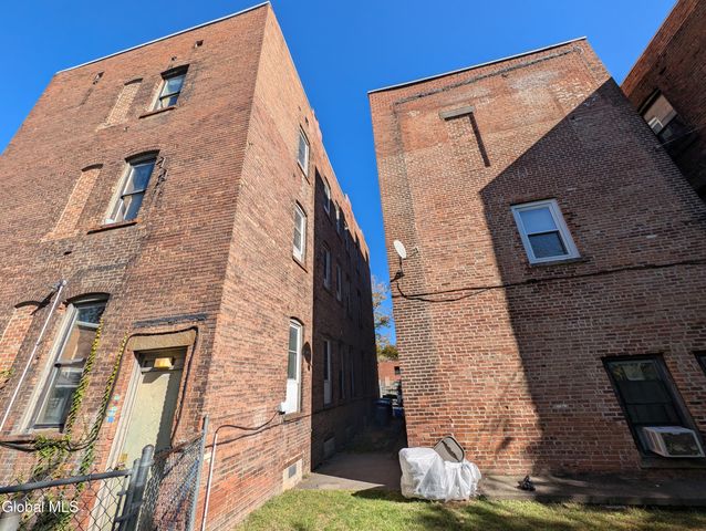 2247 5th Avenue, Troy, NY 12180
