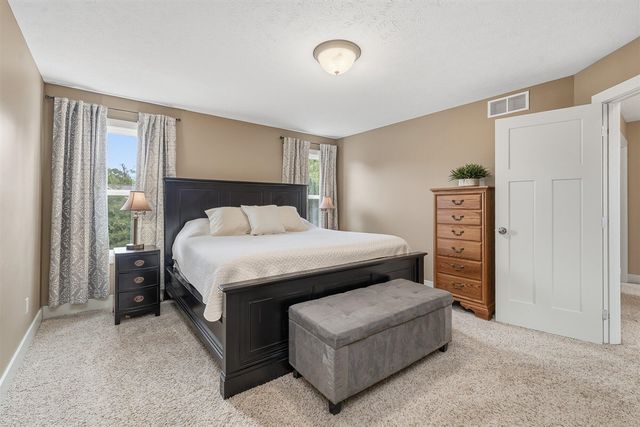 8991 Plantation Drive, Byron Center, MI 49315