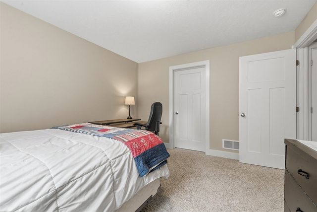 8991 Plantation Drive, Byron Center, MI 49315