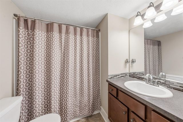 8991 Plantation Drive, Byron Center, MI 49315