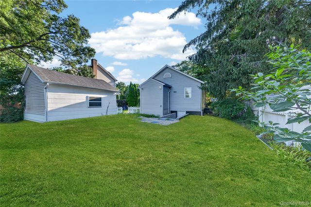 67 Ohio Avenue, Medford, NY 11763