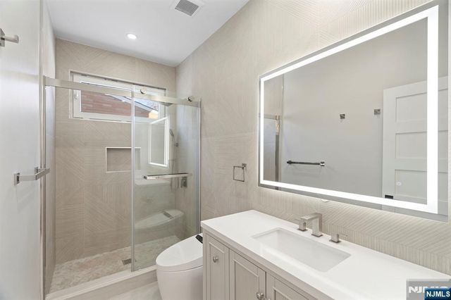 12-41 Western Drive, Fair Lawn, NJ 07410