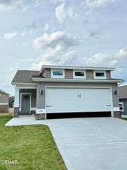 646 Johnson Est Lane, Sevierville, TN 37862