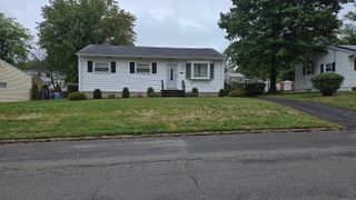 67 Putney Drive, West Haven, CT 06516