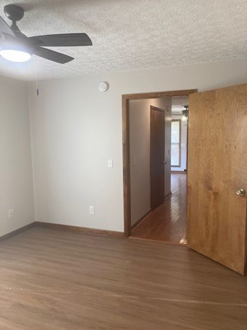 104 Wallace St, Woodbury, TN 37190