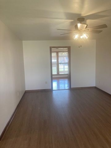 104 Wallace St, Woodbury, TN 37190