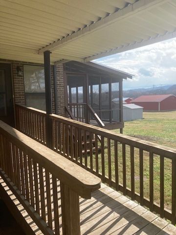 104 Wallace St, Woodbury, TN 37190