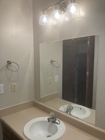 104 Wallace St, Woodbury, TN 37190