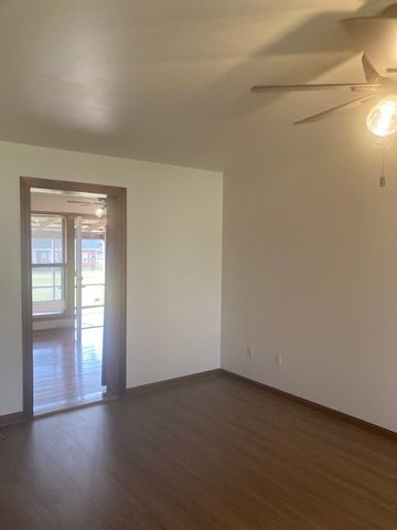 104 Wallace St, Woodbury, TN 37190