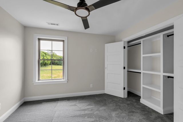 4510 Pat Nixon Ct, Murfreesboro, TN 37130