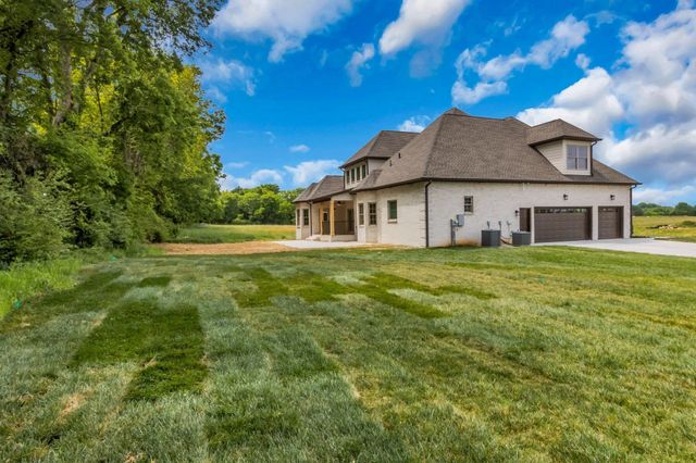 4510 Pat Nixon Ct, Murfreesboro, TN 37130