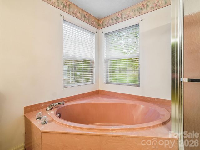21 Heather Way A, Candler, NC 28715