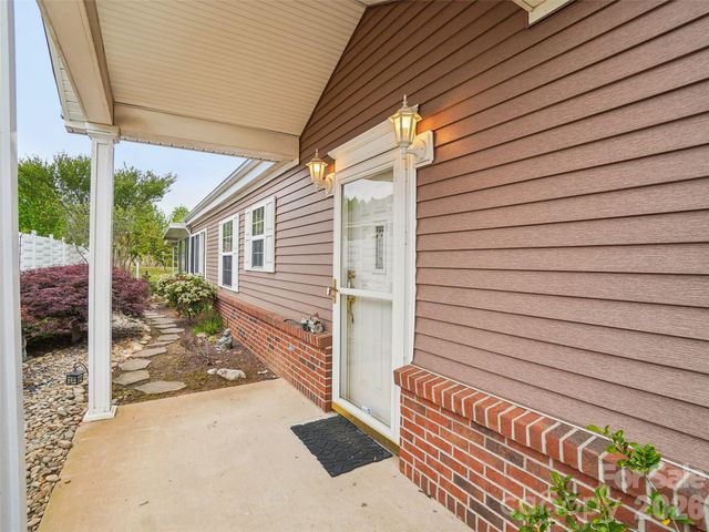 21 Heather Way A, Candler, NC 28715