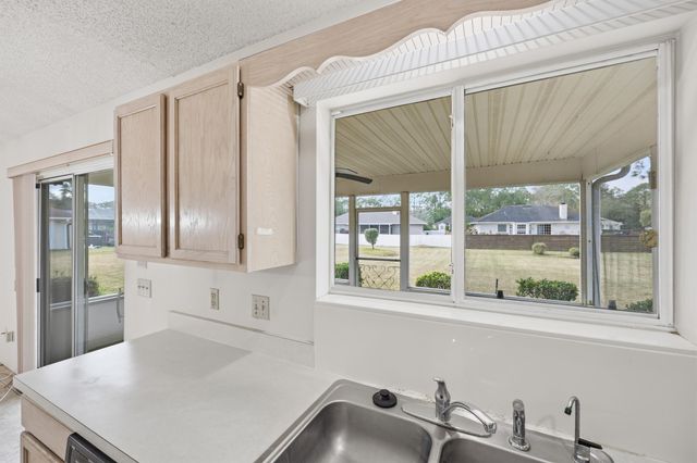 4628 Legends Ln, Elkton, FL 32033