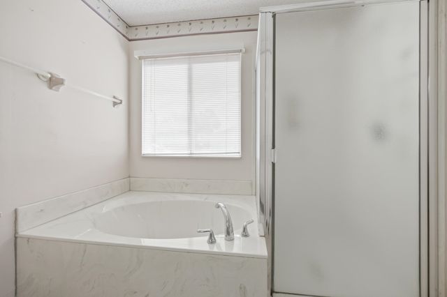 4628 Legends Ln, Elkton, FL 32033