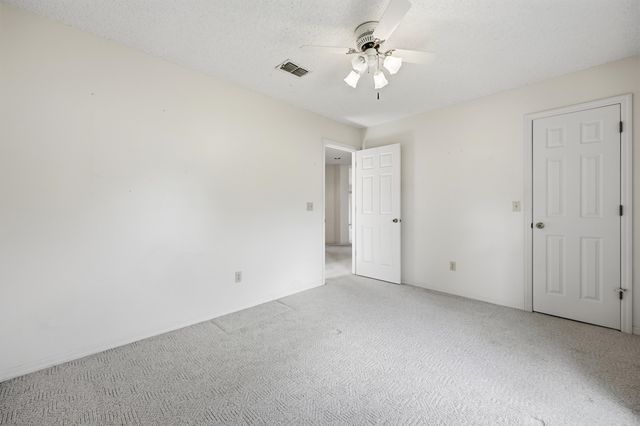 4628 Legends Ln, Elkton, FL 32033