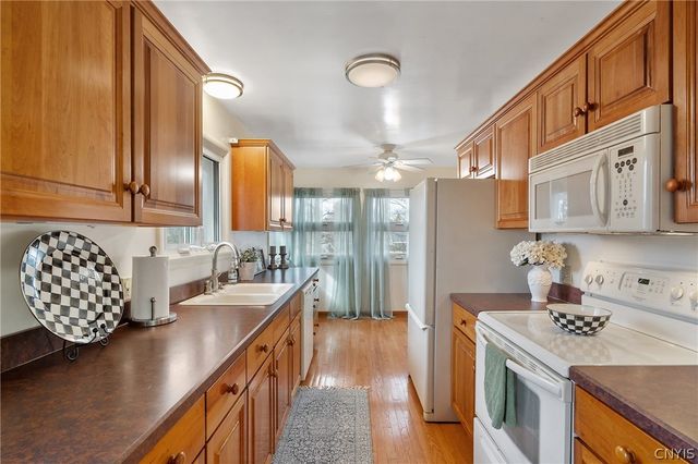 123 Forrest Way, Camillus, NY 13031