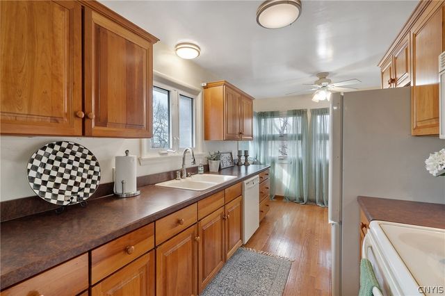 123 Forrest Way, Camillus, NY 13031