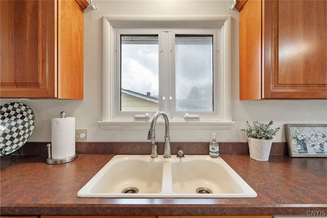 123 Forrest Way, Camillus, NY 13031