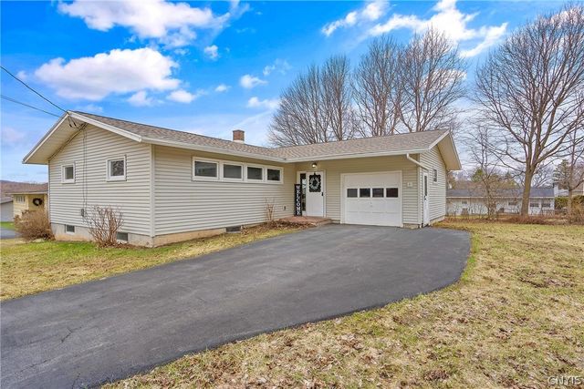 123 Forrest Way, Camillus, NY 13031