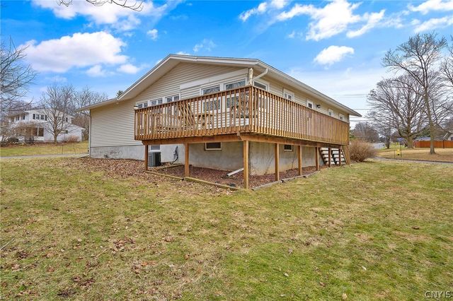 123 Forrest Way, Camillus, NY 13031