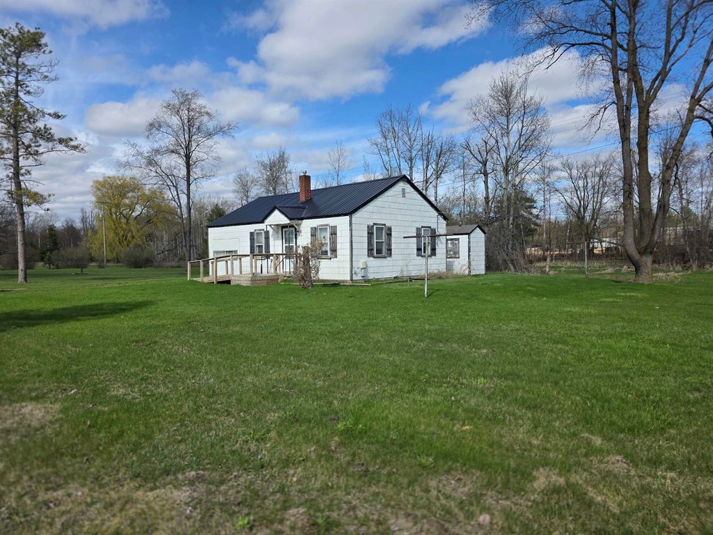 2324 Dobler Road, Clayton Twp, MI 48659