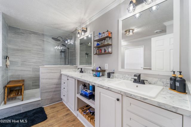 311 Petersburg Road, Richlands, NC 28574