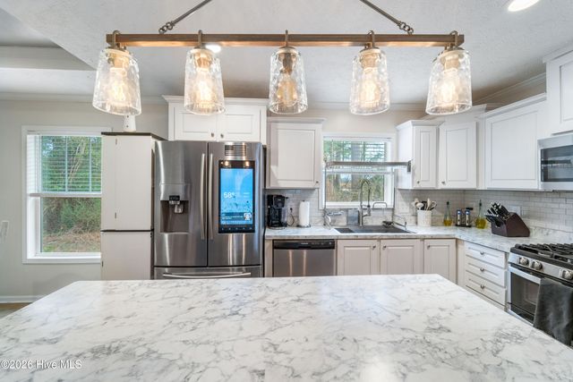 311 Petersburg Road, Richlands, NC 28574