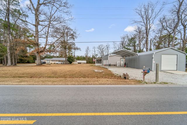 311 Petersburg Road, Richlands, NC 28574