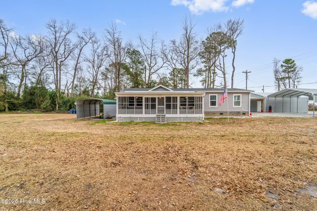 311 Petersburg Road, Richlands, NC 28574