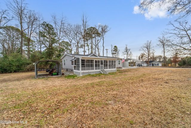 311 Petersburg Road, Richlands, NC 28574