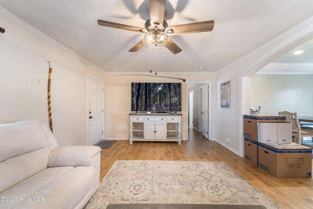 311 Petersburg Road, Richlands, NC 28574