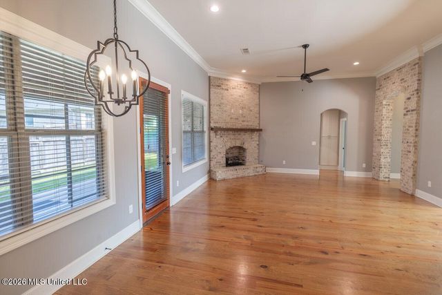 609 Gloucester Way, Flowood, MS 39232