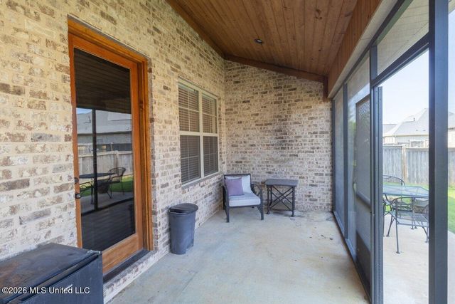 609 Gloucester Way, Flowood, MS 39232