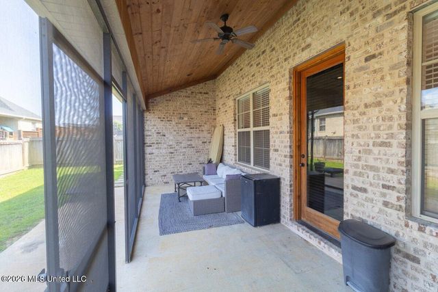 609 Gloucester Way, Flowood, MS 39232