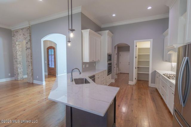 609 Gloucester Way, Flowood, MS 39232