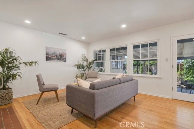 725 Tufts Avenue, Burbank, CA 91504