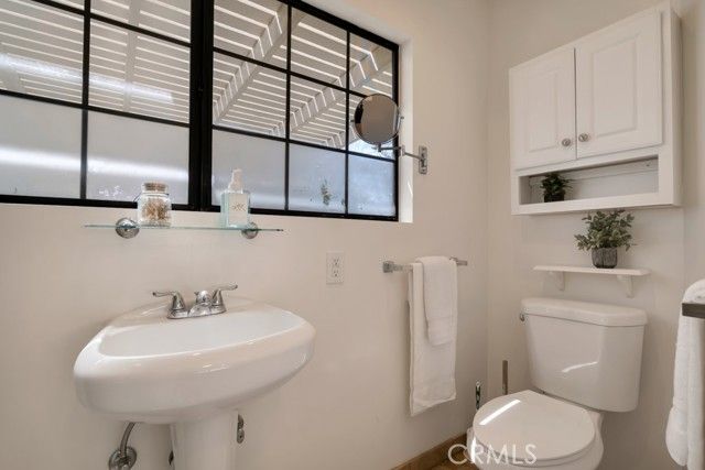 725 Tufts Avenue, Burbank, CA 91504