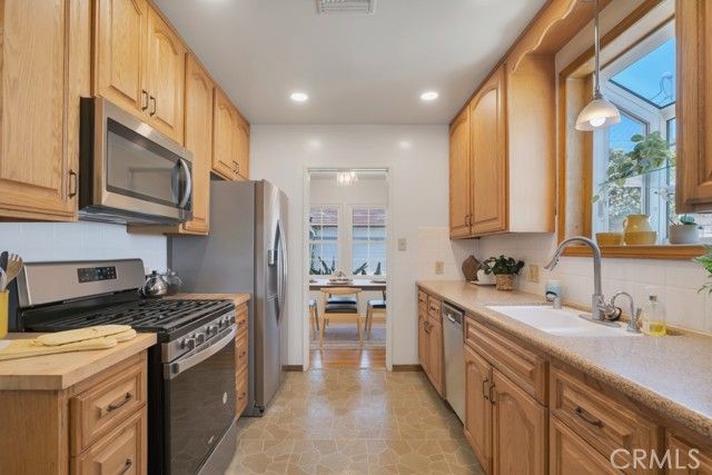 725 Tufts Avenue, Burbank, CA 91504