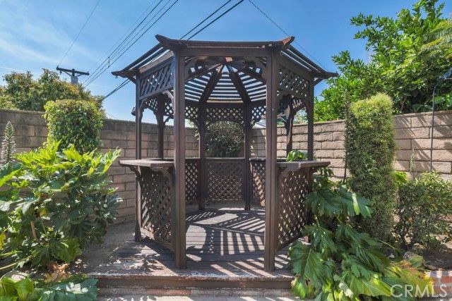 725 Tufts Avenue, Burbank, CA 91504