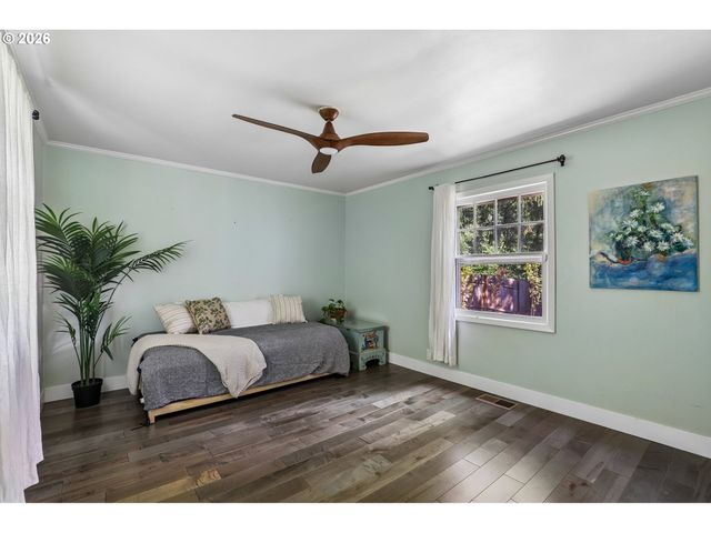 731 Sw MAPLECREST Dr, Portland, OR 97219