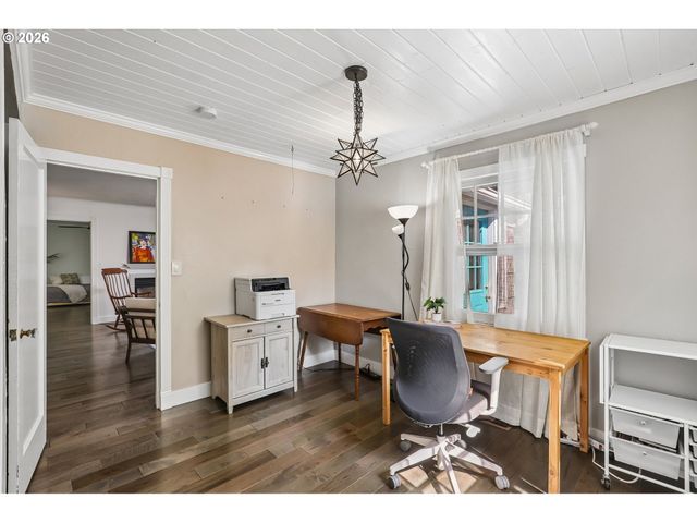 731 Sw MAPLECREST Dr, Portland, OR 97219