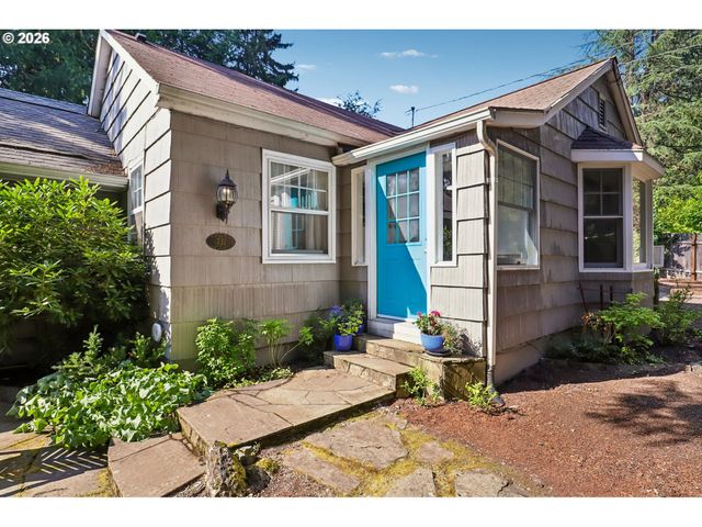 731 Sw MAPLECREST Dr, Portland, OR 97219