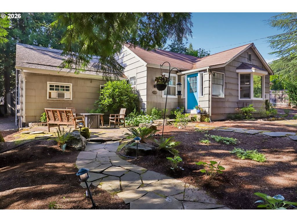 731 Sw MAPLECREST Dr, Portland, OR 97219