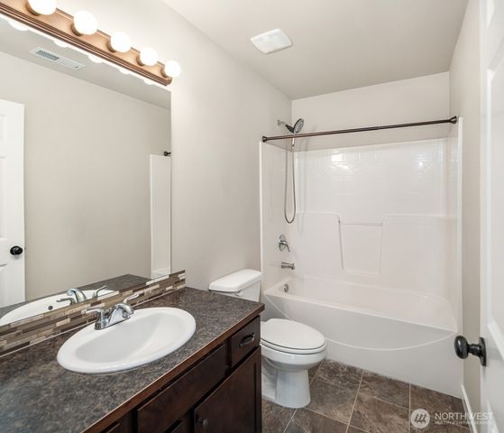 14958 91st Avenue SE, Yelm, WA 98597