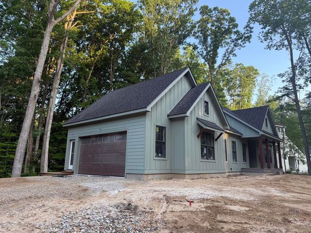9132 National Parkway, Chikaming Twp, MI 49129