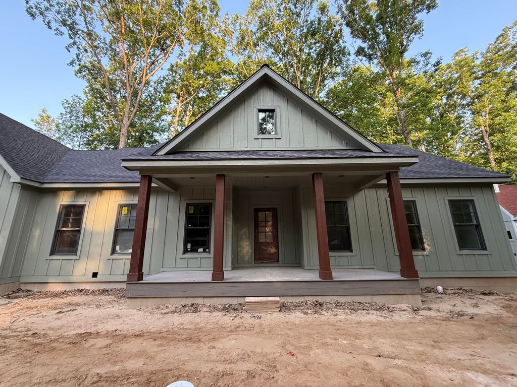 9132 National Parkway, Chikaming Twp, MI 49129
